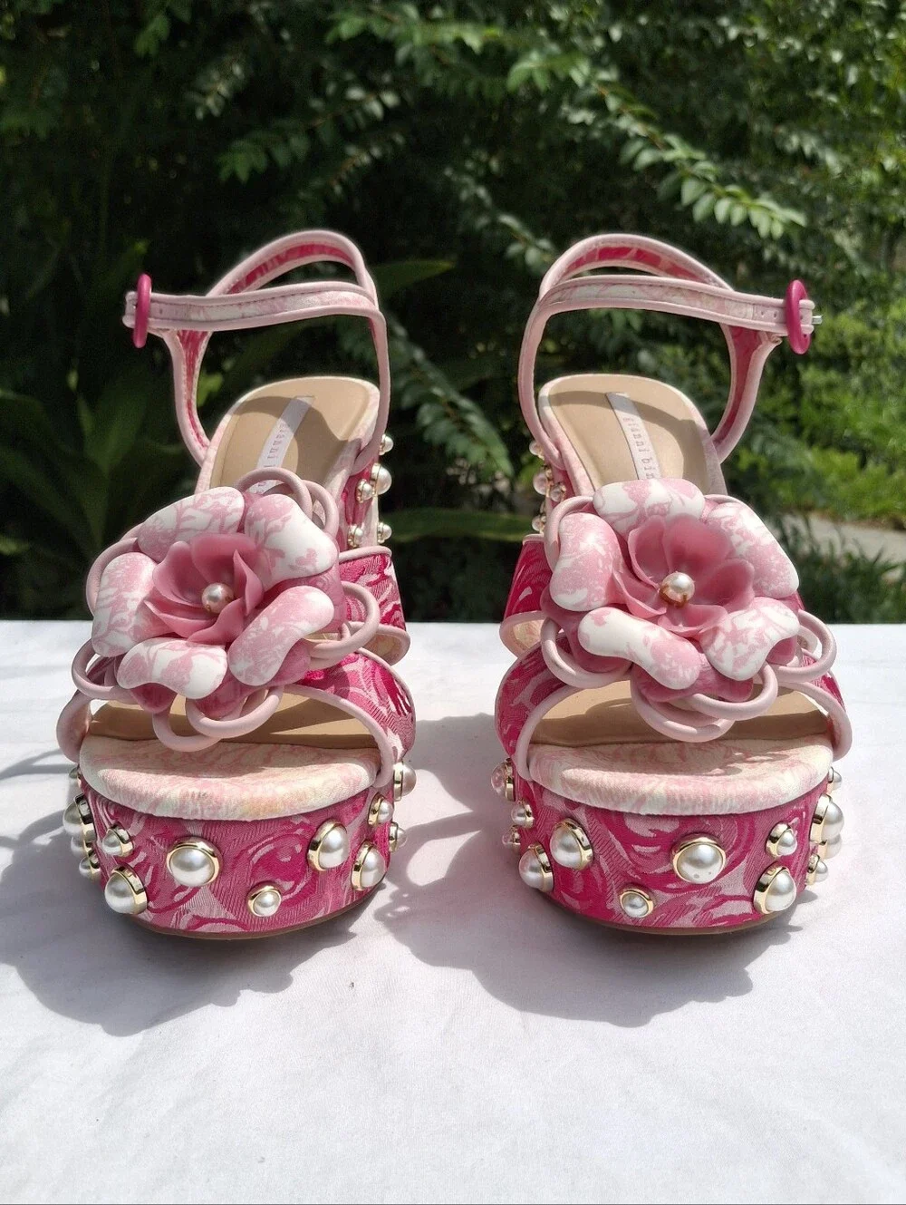 Gianni Bini Brook Two Floral Print Pearl Embellished Platform Dress Sandals 7.5